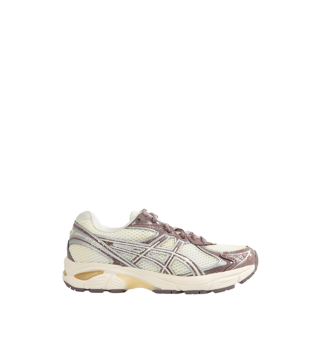 Image 1 of 5 - NEUTRAL - ASICS GT-2160 sneaker pays homage to the technical design language from the GT-2000 series in the early 2010s. Inspired by oxidized metal, this shoe features worn-in blemishes on the overlays and mesh that give the shoe and aged appearance. Other influential details from the 2010s include a segmented midsole structure and GEL technology inserts for advanced cushioning underfoot. This combination creates an industrial aesthetic that's met with advanced cushioning properties.