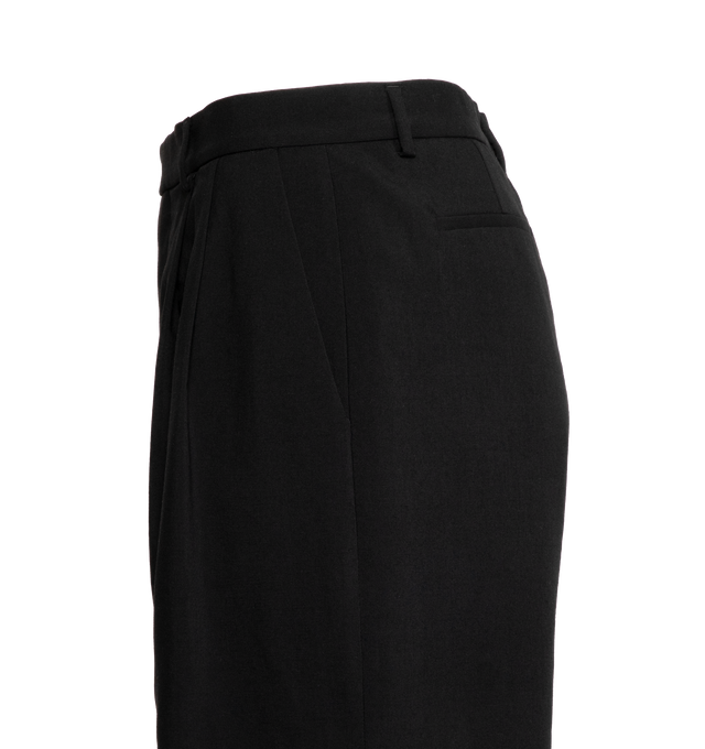 DOUBLE PLEAT SHORTS (MENS)