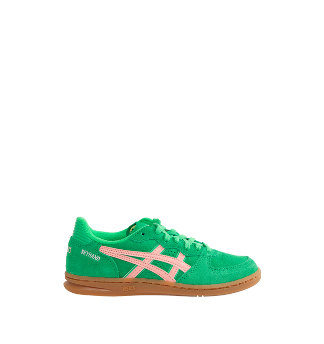 Image 1 of 5 - GREEN - ASICS Skyhand OG lace-up sneaker with original handball heritage and 1990's design DNA. Featuring a low profile, slimmer-cut court silhouette, suede paneling, gum outsoles and heel wedge with EVA cushioning.