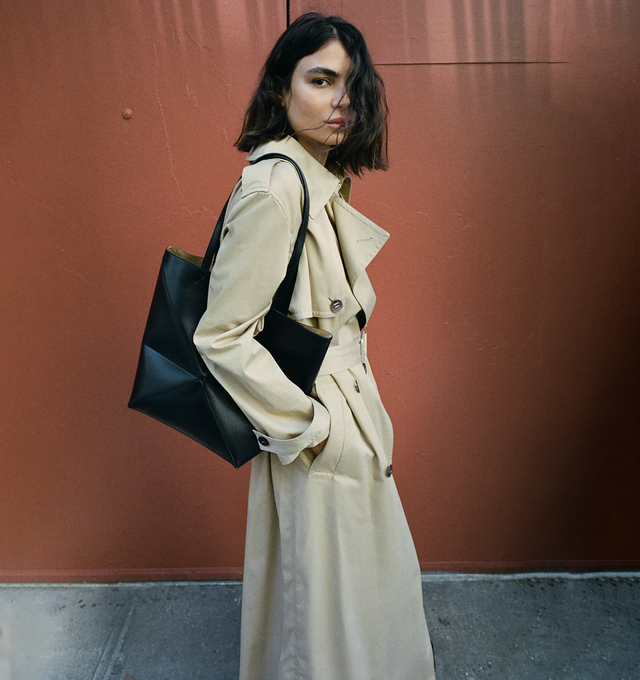 LONG TRENCH COAT (WOMENS)