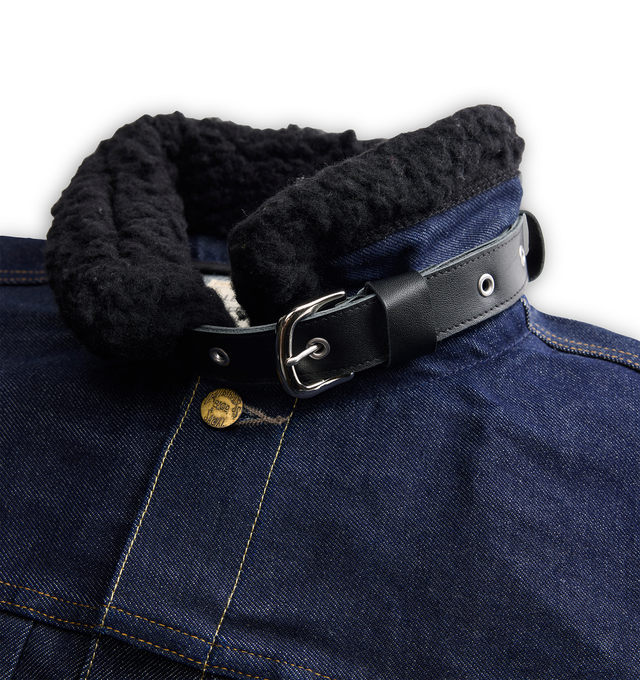 Image 5 of 6 - BLUE - Sacai X Levi's Women's Denim Jacket are crafted from a premium dark wash rigid indigo denim paired with contrasting plush black faux-shearling/sherpa accents at the collar, cuffs, and hem. Main Material: 100% Cotton. Made in Japan.