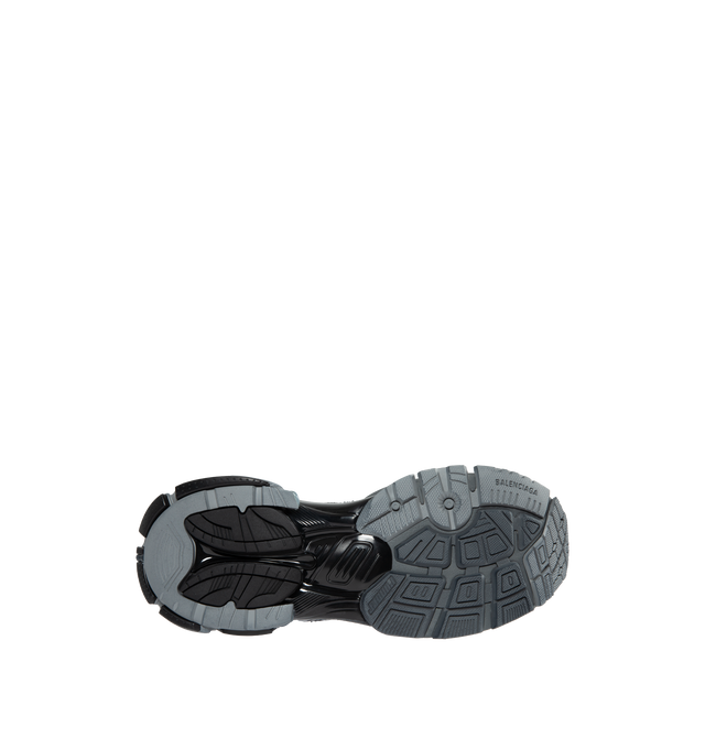 RUNNER SNEAKER