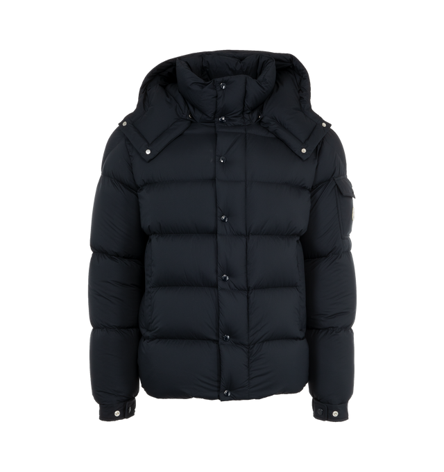 Image 1 of 3 - NAVY - MONCLER Vezere Short Down Jacket featuring recycled longue saison, nylon lger brillant lining, down-filled, detachable and adjustable hood, zipper and snap button closure, zipped pockets, patch pocket on the sleeve, adjustable cuffs and hem with drawstring fastening. 100% polyamide/nylon. Padding: 90% down, 10% feather.