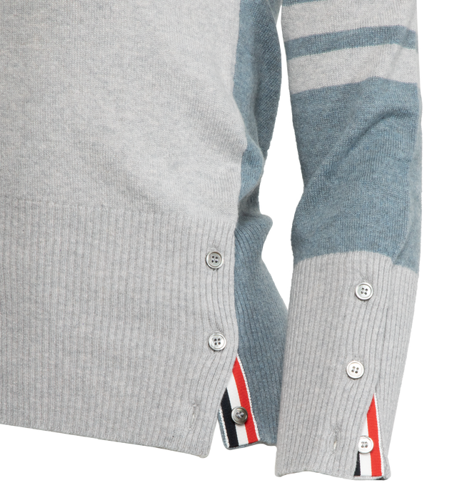 CLASSIC V-NECK CASHMERE CARDIGAN (WOMENS)