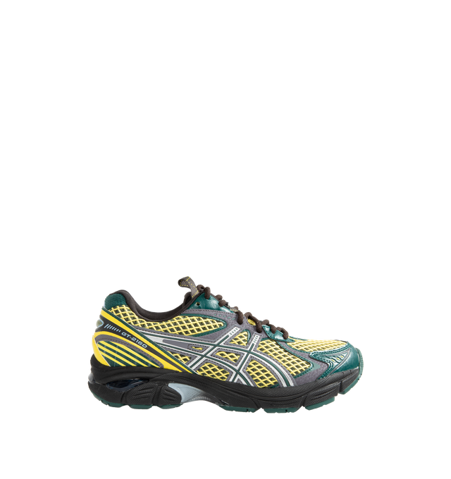 Image 1 of 5 - MULTI - ASICS UB7-S GT-2160 lace-up sportstyle sneaker draws inspiration from the themes of Interlaced Assemblages, Functional Utopias, and Mino Ceramics.?? Soft textures are combined with the idea of handcrafted elements found in iconic artwork. By creating matte and washed colour appearances, the design team was able to enhance the heritage running shoe's archival shape and construction, contrasted with grid-like patterns and bold opaque colours.