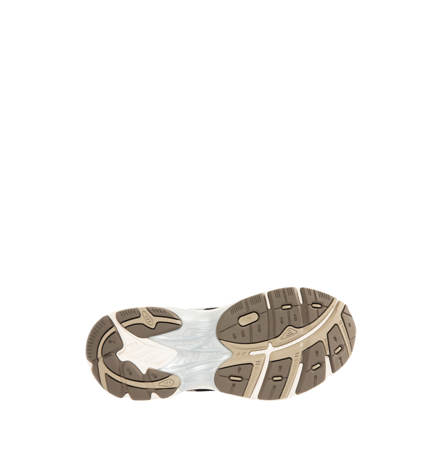 Image 4 of 5 - BLACK - ASICS GT-2160 Sneaker pays homage to the technical design language from the GT-2000 series in the early 2010s, segmented midsole structure and GEL technology inserts for advanced cushioning underfoot. This combination creates an industrial aesthetic that's met with advanced cushioning properties.