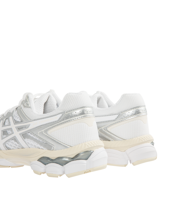 Image 3 of 5 - WHITE - ASICS Gel-Cumulus 16 Sneaker featuring breathable mesh underlays, 2010s design aesthetics, FLUIDRIDE technology, rearfoot and forefoot GEL technology and lace up closure.