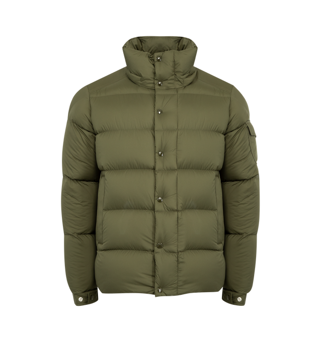 Image 1 of 5 - GREEN - MONCLER Vezere Short Down Jacket featuring recycled longue saison, nylon lger brillant lining, down-filled, detachable and adjustable hood, zipper and snap button closure, zipped pockets, patch pocket on the sleeve, adjustable cuffs and hem with drawstring fastening. 100% polyamide/nylon. Padding: 90% down, 10% feather.