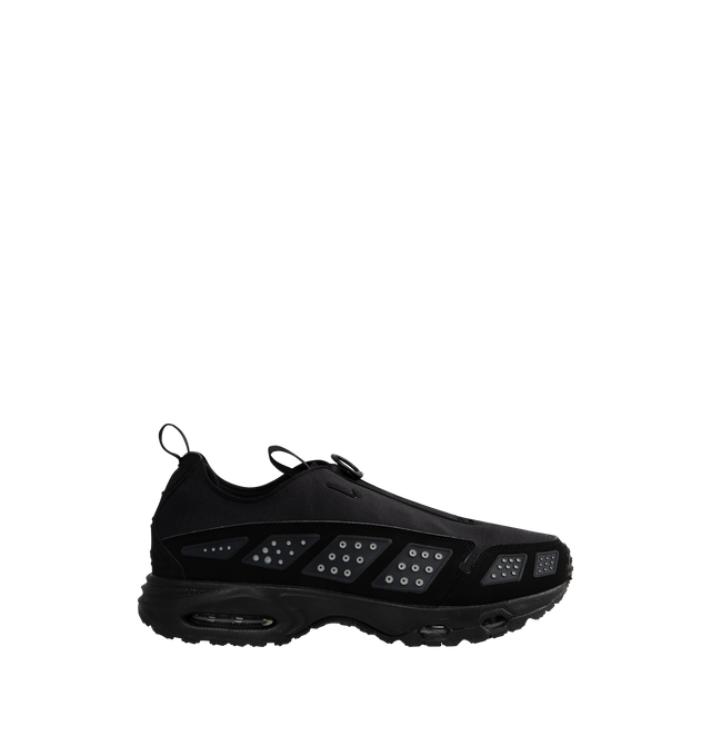Image 1 of 5 - BLACK - NIKE Air Max SNDR Sneaker featuring plush and comfortable, Max Air cushioning, Nike Air technology, reflective panels, foam midsole and rubber outsole.