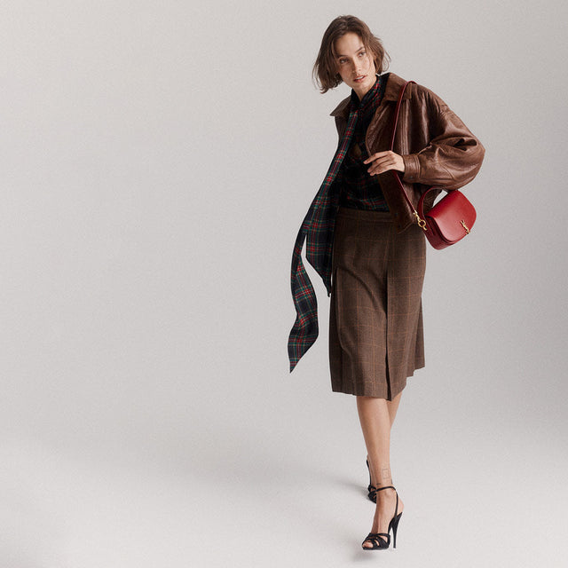 WOMEN'S PROFESSIONAL ATTIRE 