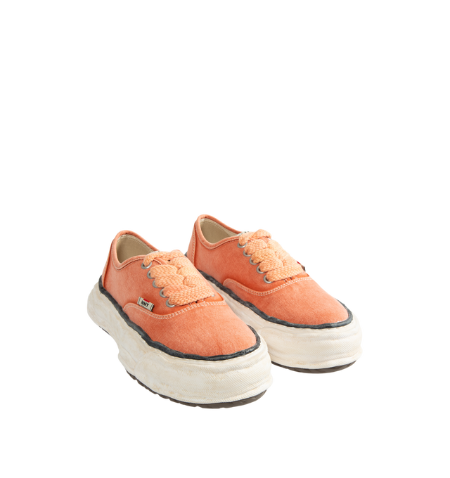 Image 2 of 5 - ORANGE - Maison Mihara Yasuhiro Baker 26 Bleached Canvas Low-Top Sneakers are crafted from a bleached cotton and feature the brand's signature sculpted OG sole, originally molded in clay by the designer. Main Material: Upper: 100% Cotton Canvas. Sole: Rubber. 