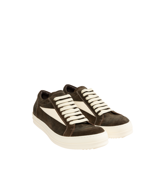 Image 2 of 5 - BROWN - RICK OWENS Vintage Sneaks in nubuck leather and suede featuring low-top, a triangular leather appliqu on the sides, contrast topstitching, flat heel, round toe, lace-up vamp, leather lining and toothed TPR outsole. Made in Italy. 