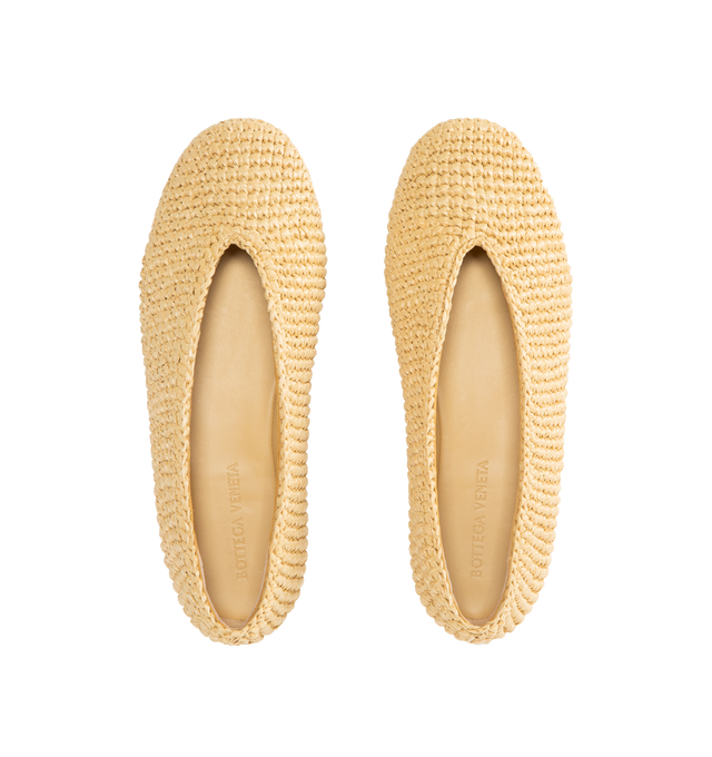 Image 4 of 4 - NEUTRAL - BOTTEGA VENETA Rosa Ballet Flats in raffia featuring a braided trim and round toe. Upper: raffia. Lining: leather. Sole: leather insole, rubber sole. Made in Italy. 