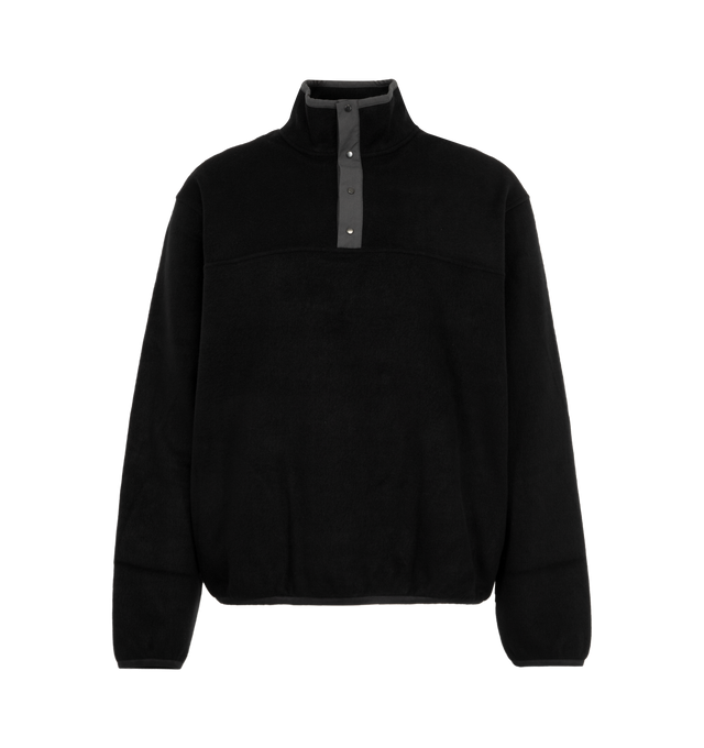 Image 1 of 3 - BLACK - The Row Men's Maury Sweater is crafted from soft cotton fleece and features a long-sleeve pullover silhouette with a high-neck collar and front henley placket with snap closure. Designed for comfort and versatility, this sweater is finished with an elasticated hem and side-seam pockets. Main Material: Cotton Fleece. 