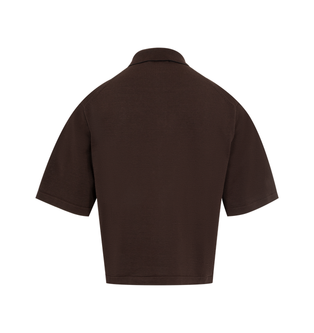Image 2 of 2 - BROWN - JACQUEMUS Le Polo Lino in Cotton-blend featuring ribbed polo collar, hidden front placket, elbow-length sleeves, ribbed cuffs and hem and jacquard J signature detail. 61% cotton, 35% linen, 4% silk. Made in France. 
