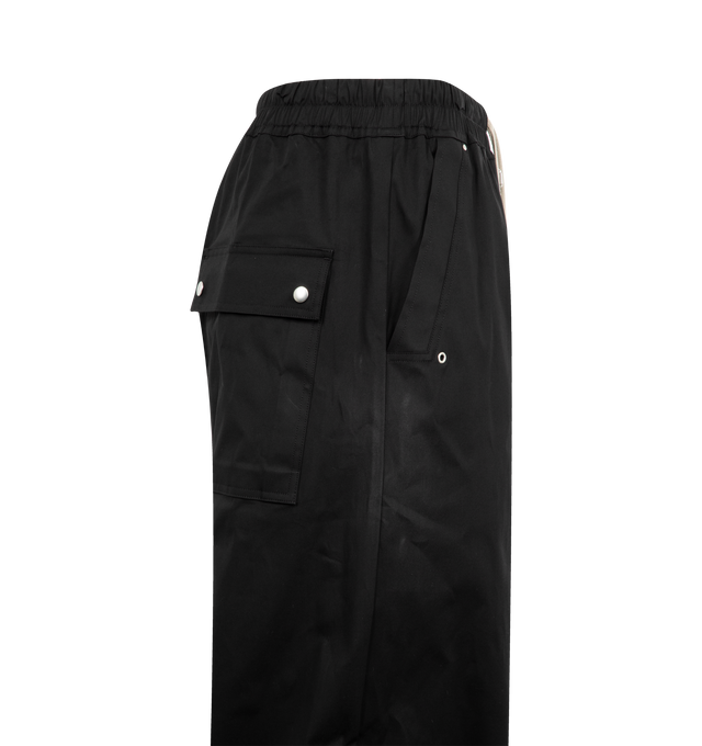 Image 3 of 3 - BLACK - RICK OWENS Wide Bela Trousers featuring front zip fastening, elasticated drawstring waistband, exposed zipper, two diagonal pockets to the sides and two rear flap pockets 