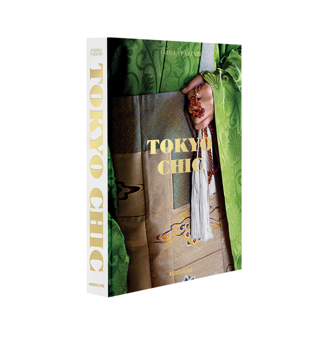 Image 1 of 4 - MULTI - ASSOULINE Tokyo Chic featuring a testament to the beauty of the Japanese capital and pays tribute to its eye-catching architecture, sought-after food scene and unmatched sense of style. Hardcover. 296 pages. 33x25x4cm. Made in Italy. 