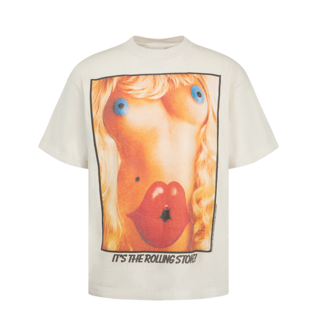 Image 1 of 2 - WHITE - Saint Mxxxxxx x The Rolling Stones Men's Body T-Shirt is crafted from cotton and features exclusive The Rolling Stones artwork printed at the front. Designed with a classic crew neckline, short sleeves, and a relaxed fit, this graphic T-shirt combines Saint Mxxxxxx's vintage-inspired aesthetic with iconic band imagery. Main Material: 100% Cotton. Made in Japan. 