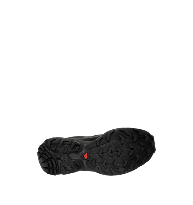 Image 4 of 5 - BLACK - Salomon Men's XT-6 GORE-TEX Sneakers are crafted with a lightweight textile upper and feature waterproof GORE-TEX protection, the brand's Agile Chassis System, and Quicklace technology for a secure, precise fit. Originally developed for ultra-distance trail running, these designer sneakers combine superior cushioning, stability, and all-terrain grip with Salomon's signature technical aesthetic, making them ideal for both outdoor performance and everyday wear. Main Material: Textile an 