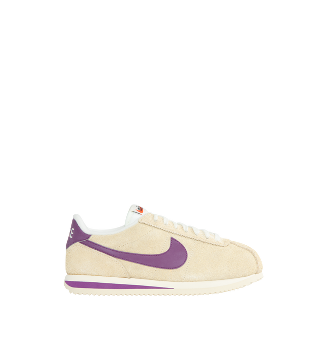 PURPLE - NIKE CORTEZ VNTG features premium leather and suede uppers, the foam midsole with iconic wedge insert delivers comfort from the get-go, herringbone pattern on the outsole pairs traction with Nike DNA and padded, low-cut collar looks sleek and feels great.