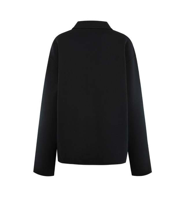 Image 2 of 3 - BLACK - EXTREME CASHMERE Maker Coat featuring a boxy chore jacket, double-faced cashmere, two patch pockets, a pointed collar and five buttons in corozo. 70% wool, 30% cashmere. 