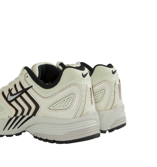 Image 3 of 5 - WHITE - Nie Air Pegusus 205 running shoe featuring waffle-inspired tread that helps grip the ground beneath your feet, while full-length Nike Air cushioning softens each step. This Sea Glass and Phantom edition has the same responsiveness and neutral support you love, with a layered look inspired by early-noughties runners.  