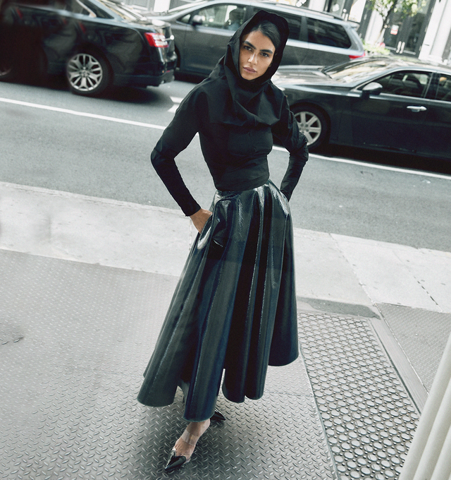Image 4 of 4 - BLACK - ALAIA HEART MULES IN PATENT CALFSKIN with 90mm heel, featuring heart cut at the front of the shoe. 60% calfskin, 40% polyurethan with 100% lambskin lining and calfskin sole. Made in Italy. 
