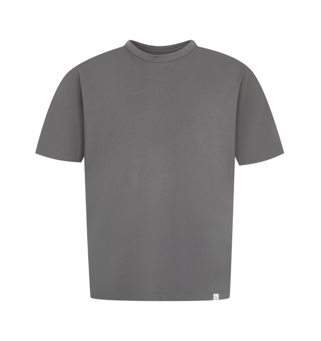 Image 1 of 2 - GREY - Merz b. Schwanen Men's Pima Cotton T-Shirt is crafted from premium Pima cotton and features a relaxed-fit silhouette designed for breathable comfort and everyday wear. Main Material: Cotton.  