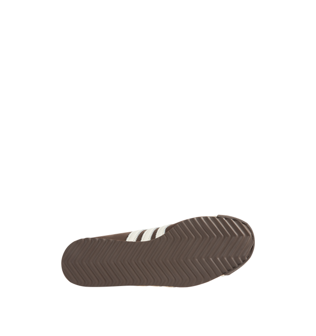 Image 4 of 5 - BROWN - ADIDAS Italia  60S Sneaker featuring regular fit, lace closure, leather upper, leather lining, rubber outsole, signature archive gold 'adidas Italia' branding and deconstructed lining effect. 