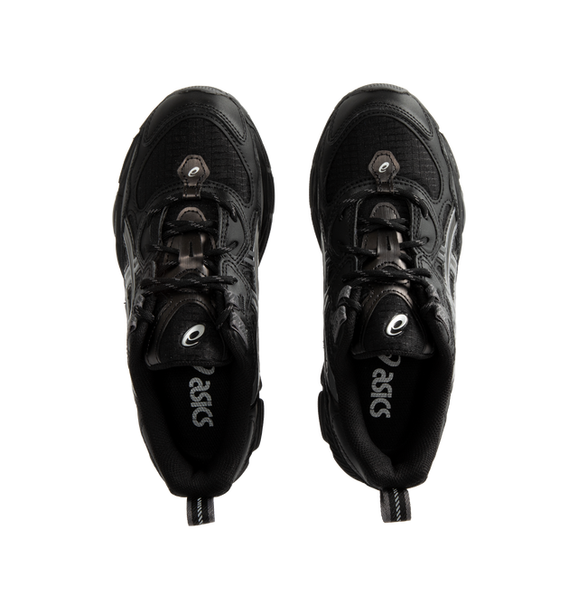 Image 5 of 5 - BLACK - Asics Men's Gel-Nyc combines breathable mesh underlays with suede overlays, while rearfoot and forefoot GEL cushioning help absorb impact throughout the day. Upper: Mesh and Synthetic overlays. Rearfoot and Forefoot GEL Cushioning. GEL-CUMULUS 16 Tooling. Flexible and Responsive Construction. Rubber Outsole. 