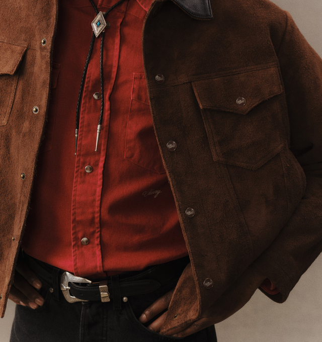 Image 4 of 5 - BROWN - Cherry LA Suede Trucker Jacket is crafted from premium calf suede and features a classic trucker silhouette with a contrasting black leather collar, chest patch pockets, and side-seam welt pockets. Designed with a timeless fit, this elevated outerwear style is finished with branded snap closures and refined leather detailing throughout. Main Material: Calf Suede. Collar: Black Leather. 