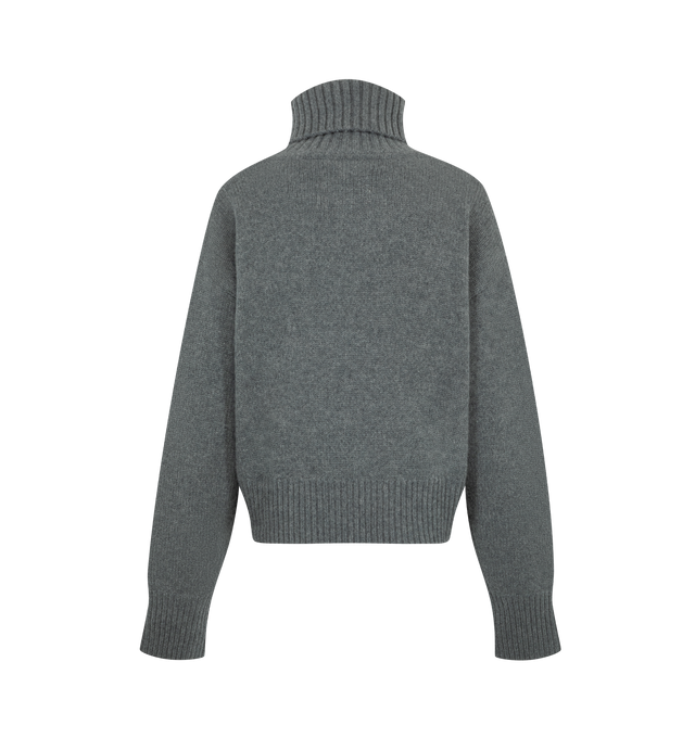Image 2 of 2 - GREY - Extreme Cashmere Women's Crop Xtra Sweater is crafted from cashmere and features a cropped silhouette, drop shoulders, and a plush heavy-knit construction. Designed with a cozy turtleneck, this relaxed style is finished with ribbed detailing at the neckline, cuffs, and hem for a refined everyday fit. Main Material: 100% Cashmere. *This garment is one size and suits XS  L best. 
