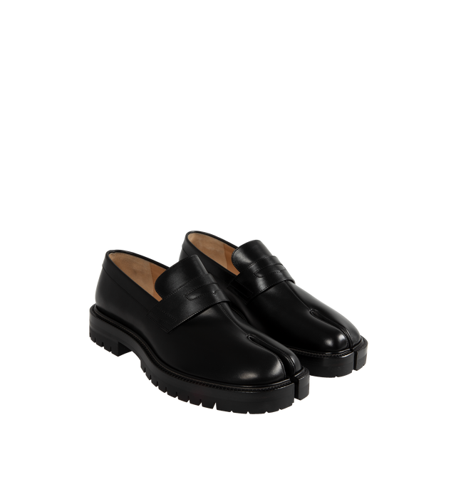 Image 2 of 4 - BLACK - Maison Margiela Tabi County loafer is crafted from calf leather with a cleated sole and feature the Tabi split-toe, inspired by the traditional 15th century Japanese sock bearing the same name. Outer: Calf Leather 100%, Sole: Calf Leather 100%, Lining: Lambskin 100%. 