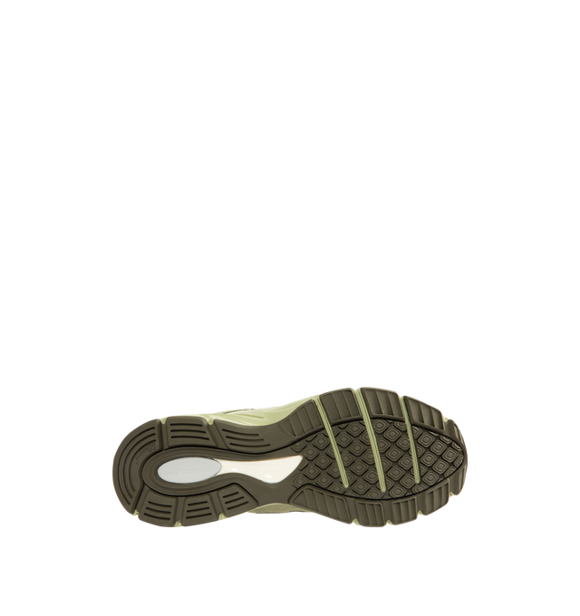 Image 4 of 5 - GREEN - NEW BALANCE Made in USA 990v4 Sneaker featuring premium pigskin suede and mesh upper, ENCAP midsole cushioning combines lightweight foam with a durable polyurethane rim, lace up closure and MADE in USA tongue label. 