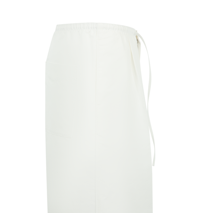 Image 3 of 3 - WHITE - BOTTEGA VENETA Shorts featuring drawstring waist, side slit pockets and back patch pocket. Made in Italy.  