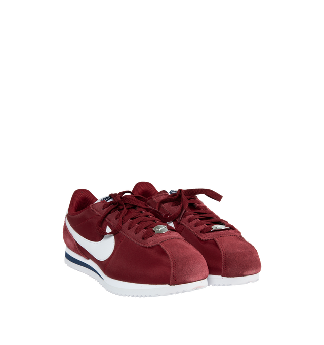 Nike cortez white sales burgundy