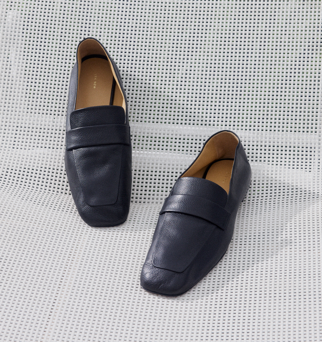 【関税&送料込】The Row Square Loafers In Grainy Leather THE ROW SQUARE LOAFER (WOMENS) – HIRSHLEIFERS