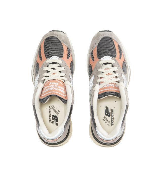 Image 5 of 5 - GREY - NEW BALANCE Made in UK 991v2 Sneaker featuring pigsuede and synthetic overlays, nylon mesh, FuelCell foam, ENCAP midsole cushioning combines lightweight foam with a durable polyurethane rim, semi-translucent ABZORB SBS pods, N logo features debossed line details, reflective details  and embroidered v2 tongue branding. 