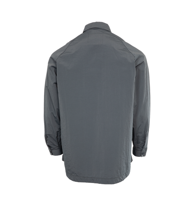 Image 2 of 3 - GREY - Teatora Packable Wide Shirt has a classic collar, button front closure, a curved hem, button cuffs, and it is crafted in quick-drying wrinkle-resistant fabrics. 100% nylon.  