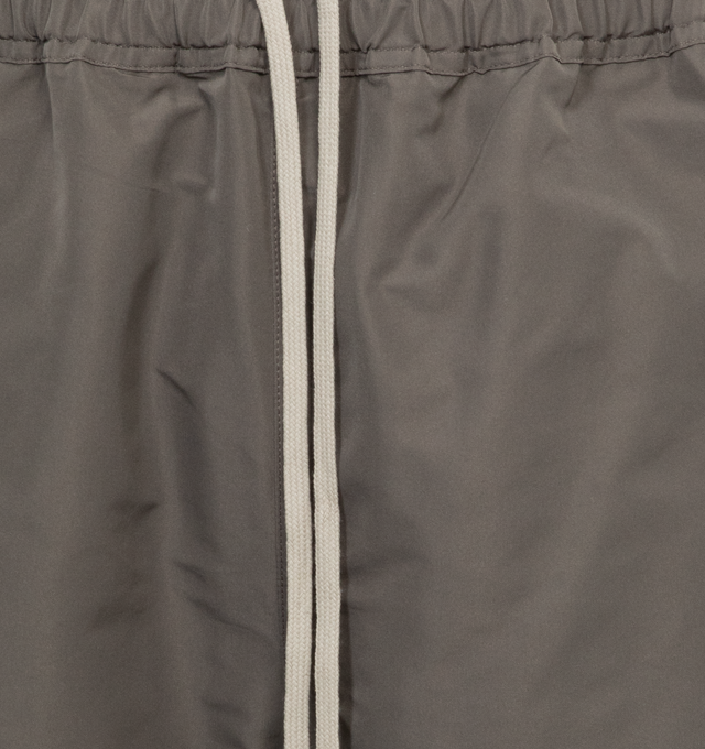 Image 4 of 4 - GREY - RICK OWENS Boxer Shorts featuring drawstring at elasticized waistband, two-pocket styling, vented outseams and dropped inseam. 97% organic cotton, 3% elastane. Made in Italy. 