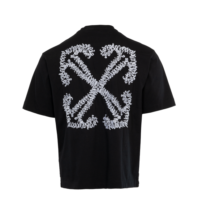 BLACK - OFF-WHITE TATTOO ARROW SKATE S/S TEE features an oversized embroidered arrow logo on the back, has short sleeves and skate tee fit. 100% cotton.