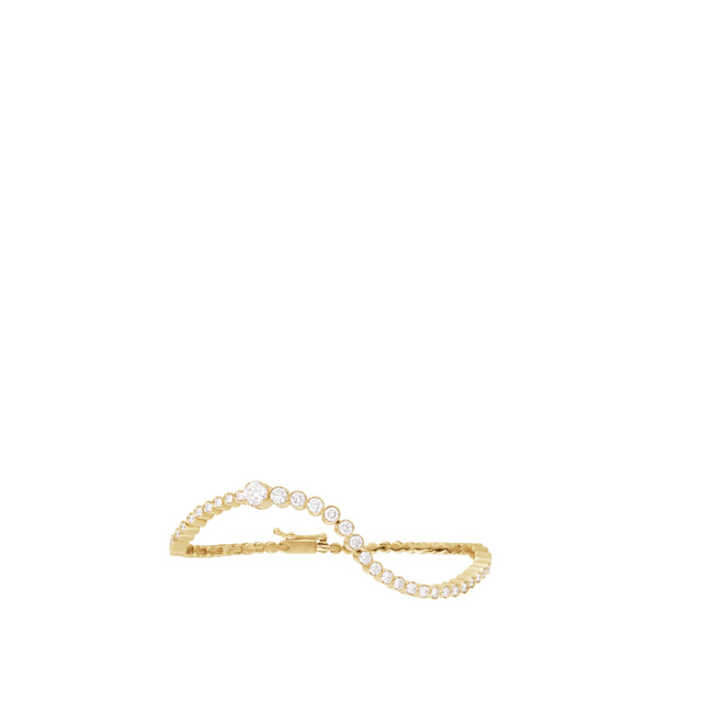 Image 1 of 1 - GOLD - Sophie Bille Brahe Bracelet d'Ocean Royal crafted in 18K certified recycled yellow gold with a total of 3.26 carat Top Wesselton VVS diamonds including a 0.50 ct. solitaire. Handmade in Italy. Hirshleifers offers a range of pieces from this collection in-store. For personal consultation and detailed information about jewelry, please contact our dedicated stylist team at personalshopping@hirshleifers.com. 