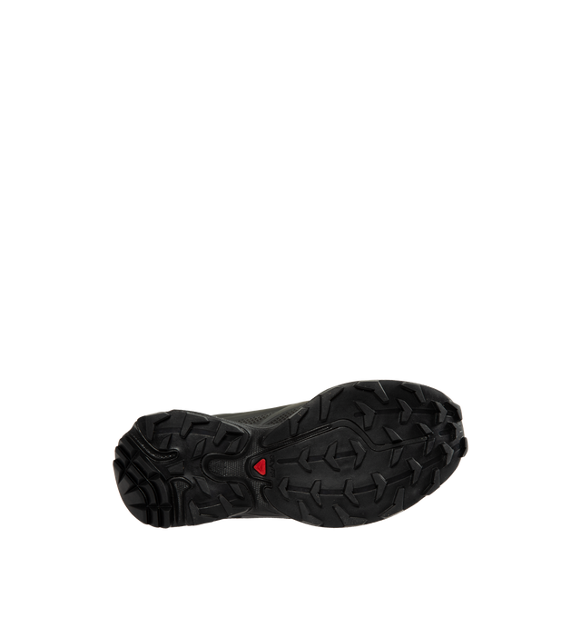 Image 4 of 5 - BLACK - Salomon Unisex XT-EVO Sneakers are built with a synthetic and textile upper and are made to be a performance-driven combining stability and cushioning for lasting comfort. Additional details include Quicklace one-pull lacing, endoFit internal sleeve construction, sensiFIT support, seamless construction, and a lace pocket for streamlined wear. A molded OrthoLite sockliner and Mud ContaGRIP rubber outsole enhance cushioning, durability, and traction across varied terrain. Upper: Synthet 