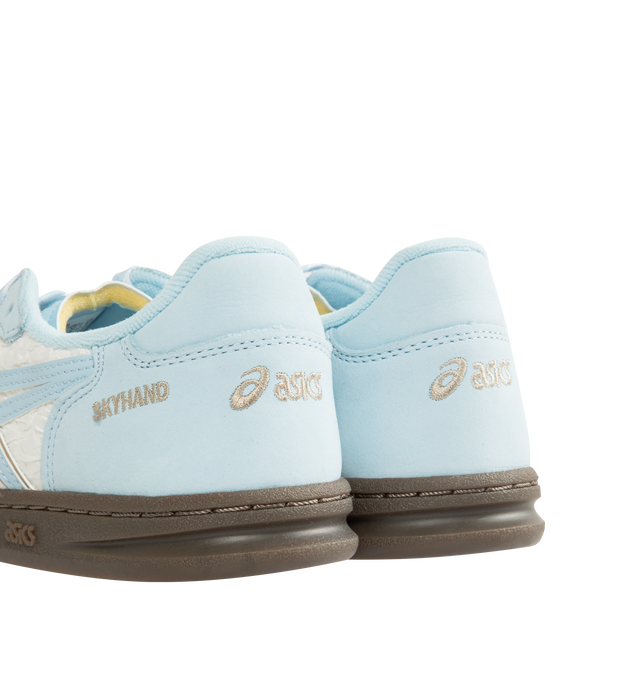Image 3 of 5 - BLUE - ASICS Skyhand OG Sneaker featuring soft suede upper, FLYTEFOAM PROPEL cushioning, EVA heel wedge, pearl-like shoelace accessory, patterned shoelace and rubber outsole. 