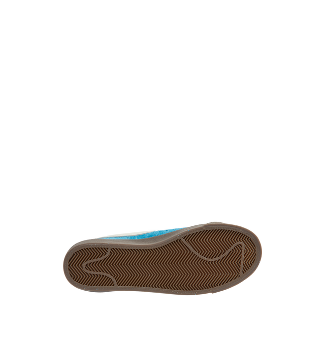 Image 4 of 5 - BLUE - NIKE Blazer Low Devin Booker Chevrolet Team Sneaker featuring supple leather upper in a vibrant hue, signature Booker details, including his jersey number on the heel, low-top silhouette, foam midsole and rubber outsole. 