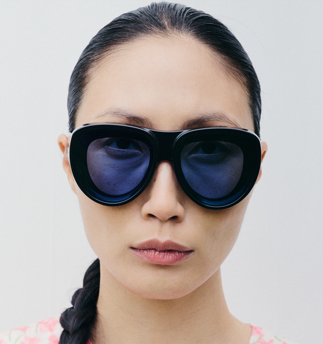 Image 3 of 5 - BLACK - LOEWE Aviator Sunglasses featuring slightly protruding rims, logo branded sides and gold-toned hardware. 100% acetate. Made in Italy. 
