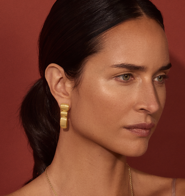 Image 3 of 3 - GOLD - Pamela Zamore Isla 40mm length oblong cushion earrings finely crafted in Rhode Island from 18K gold. Isla brings form to Pamelas love of working with texture and shape. A gleaming finish of polished ridges and sandblasted channels evoke both the nobility of ancient worlds and the glamour of the 70s. Hirshleifers offers a range of pieces from this collection in-store. For personal consultation and detailed information about jewelry, please contact our dedicated stylist team at personals 