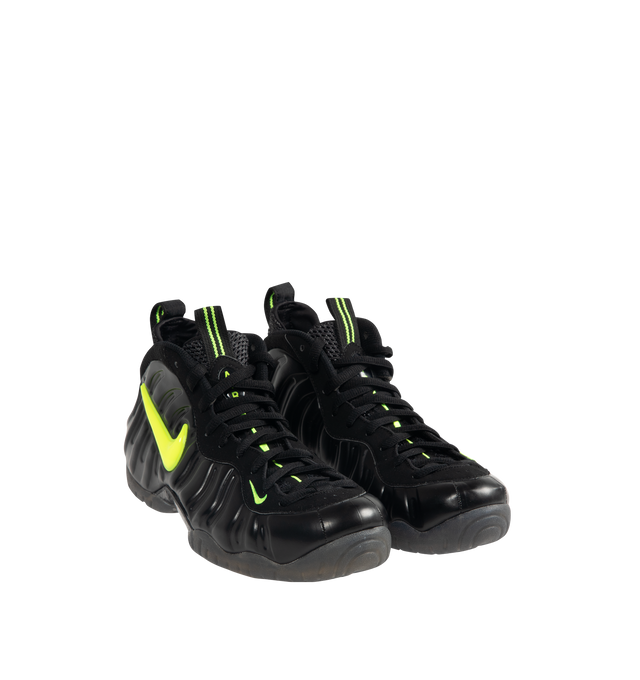 Image 2 of 5 - BLACK - NIKE Air Foamposite Pro Sneaker featuring Foamposite upper that molds to your foot, full-length and heel Zoom Air cushioning, foam midsole and rubber outsole with herringbone tread. 