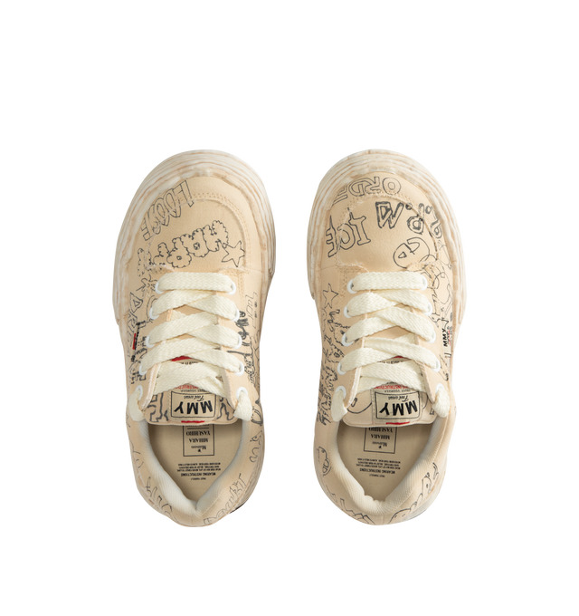 Image 5 of 5 - WHITE - Maison Mihara Yasuhiro Men's Oliver Sneakers feature the brand's signature hand-sculpted OG sole, a graffiti-printed canvas upper, and a bold low-top silhouette for a contemporary statement look. Designed for the Spring/Summer 2026 collection, these designer sneakers combine classic sneaker styling with Maison Mihara Yasuhiro's experimental oversized sole, while vibrant graffiti artwork and intentional vintage detailing create a distinctive, artistic aesthetic. Main Material: 100% Cot 