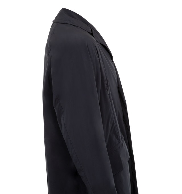 Image 3 of 3 - NAVY - Teatora Device coat featuring large capacity pockets. Outer: Polyester 70% Nylon 30% Filling: Polyester 55% Nylon 45%. Made in Japan. 